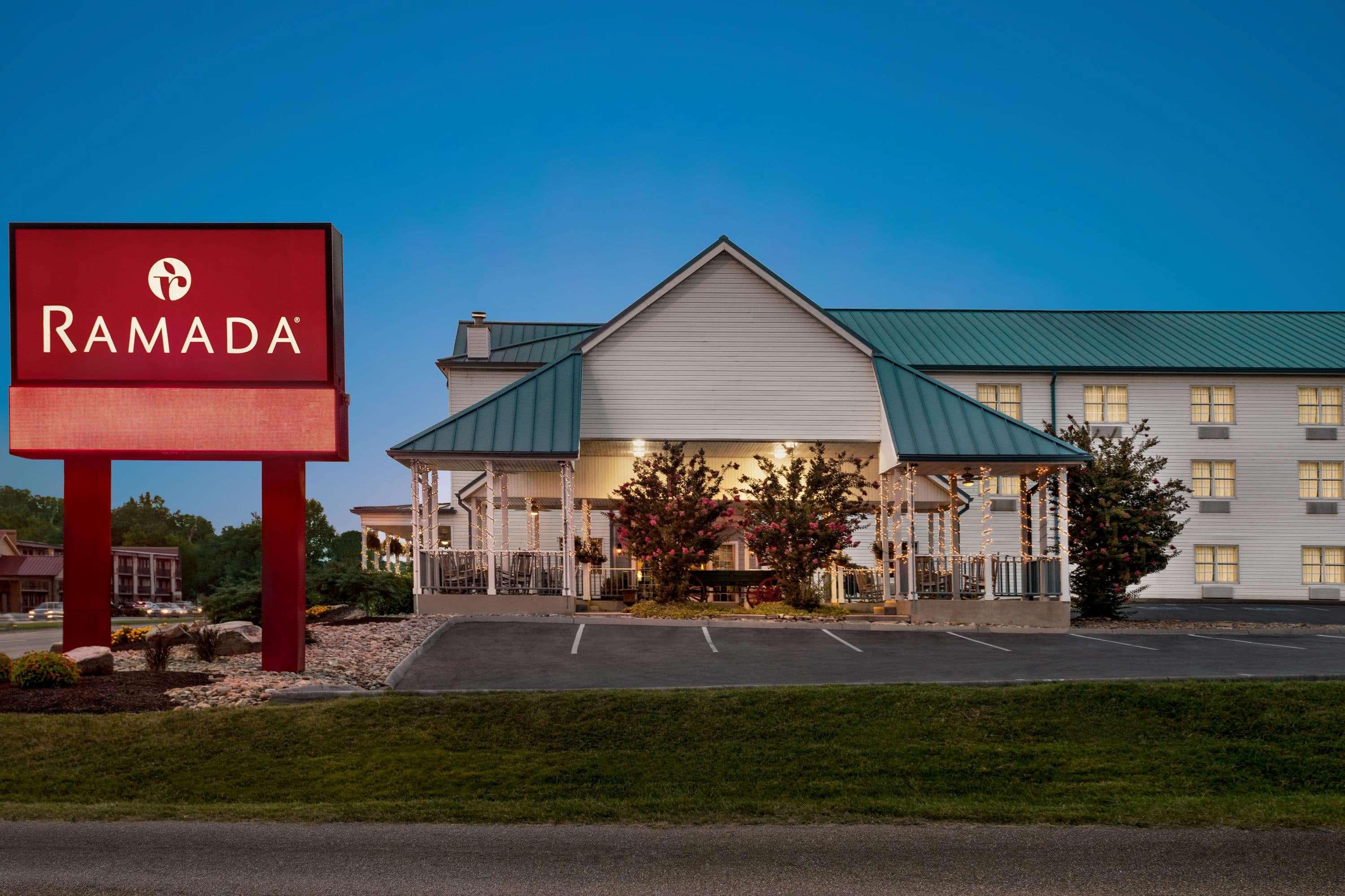 Ramada By Wyndham Pigeon Forge North Hotell Eksteriør bilde